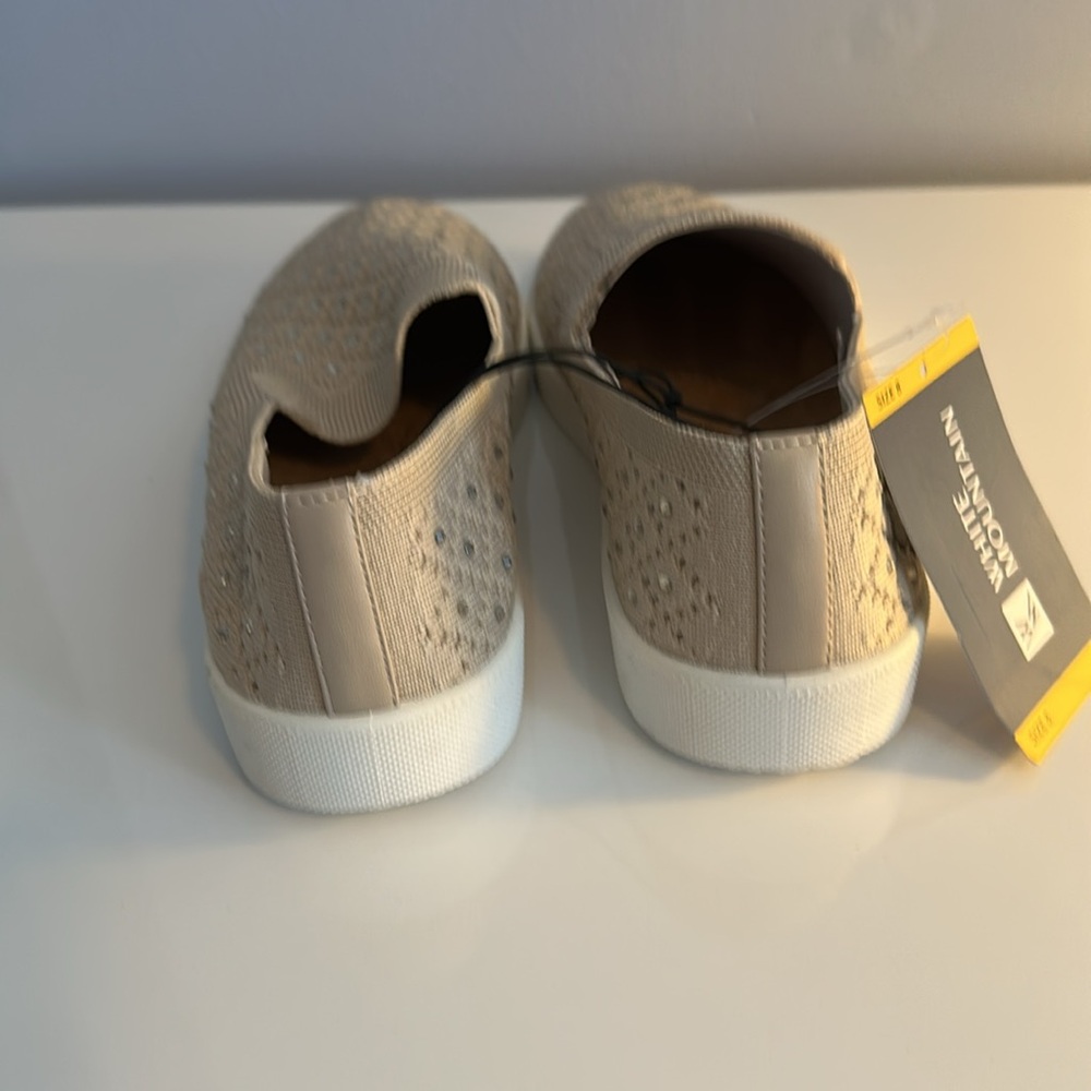 Womens slip on sneakers, size 8 - Picture 4 of 6